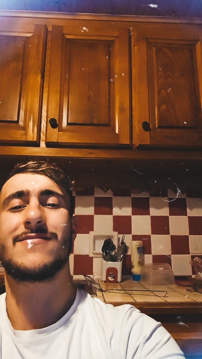 Profil de Max-olivier, 25 ans, Bars gay à Treyfayes (Fribourg)