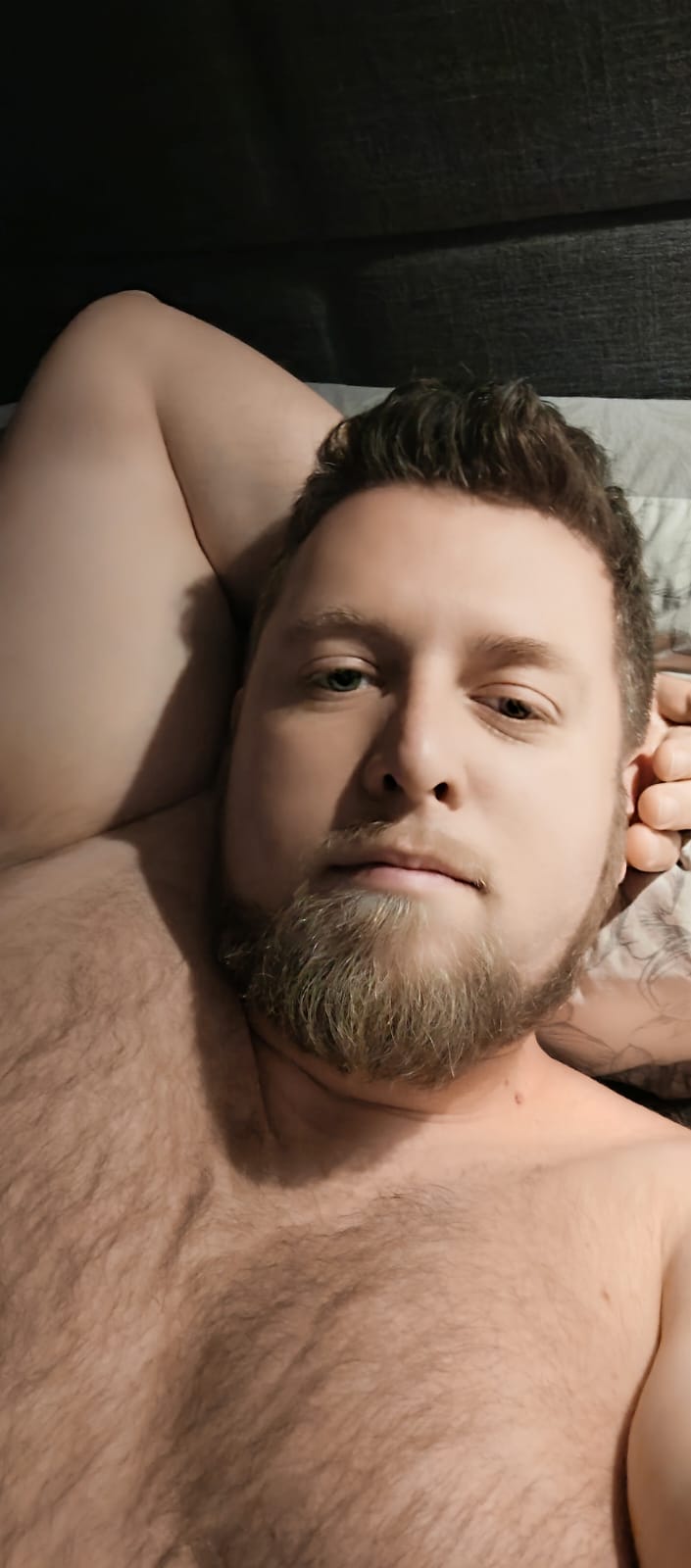 Yoane - Bars gay à Oberwil BL Profil de Yoane, 26 ans, Bars gay à Oberwil BL (Bâle-Campagne)