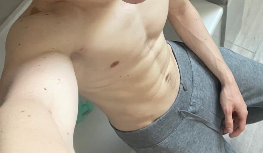 Profil de Anwar, 45 ans, Bars gay à Reverolle (Vaud)