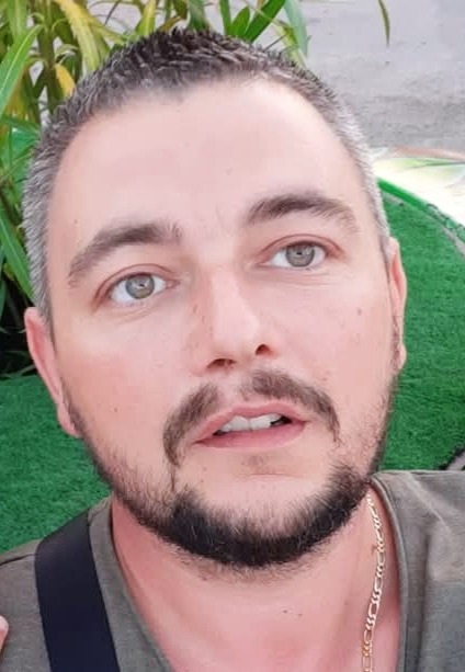Profil de Alexi, 38 ans, Bars gay à Valens (Saint-Gall)