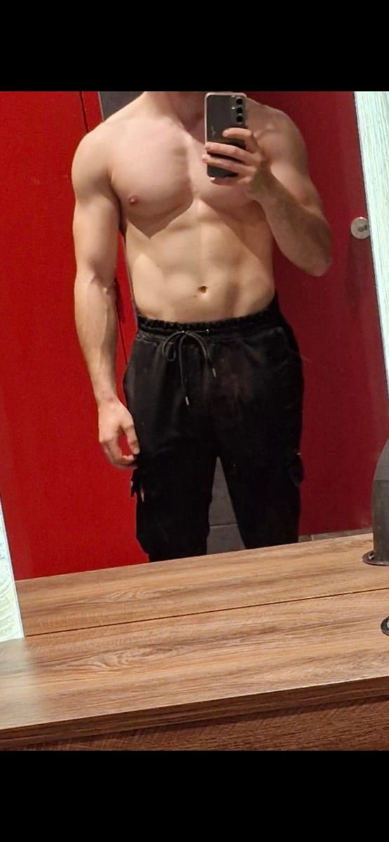 Profil de Yunis, 26 ans, Bars gay à Risch (Zoug)