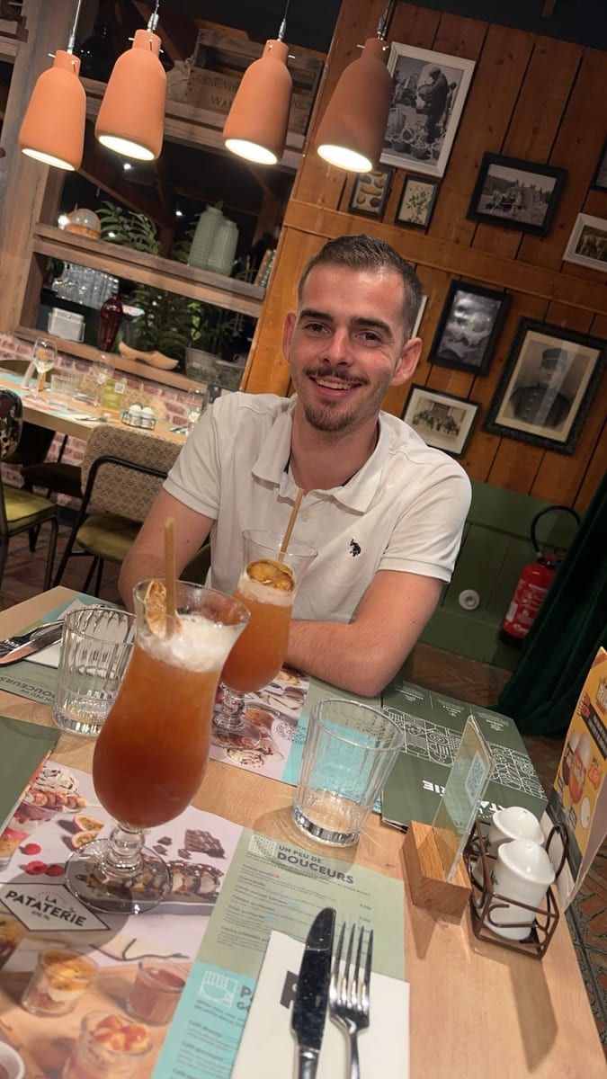 Profil de Charli, 24 ans, Bars gay à Wengi b. Frutigen (Berne)