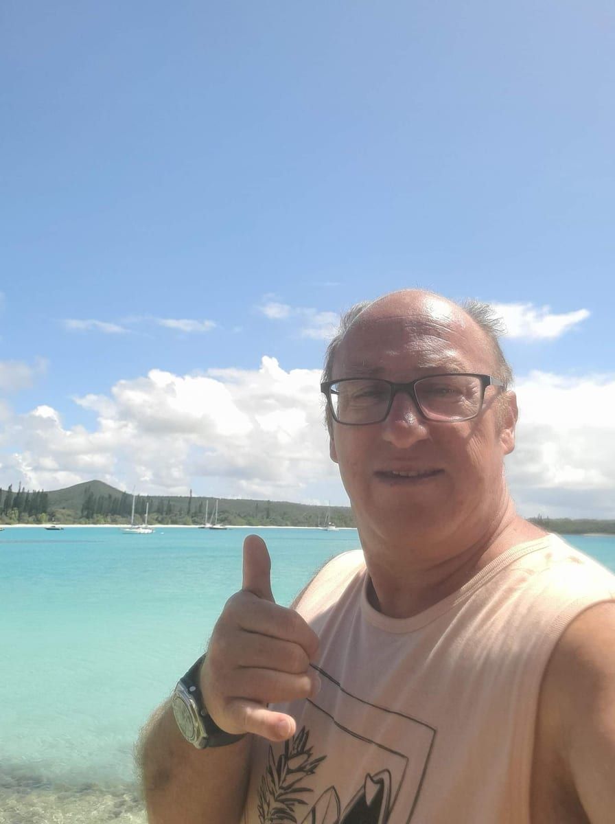 Badra - Bars gay à Studen SZ Profil de Badra, 44 ans, Bars gay à Studen SZ (Schwytz)