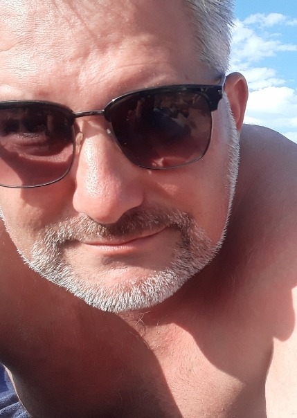 Profil de Awenn, 31 ans, Bars gay à Villarbeney (Fribourg)