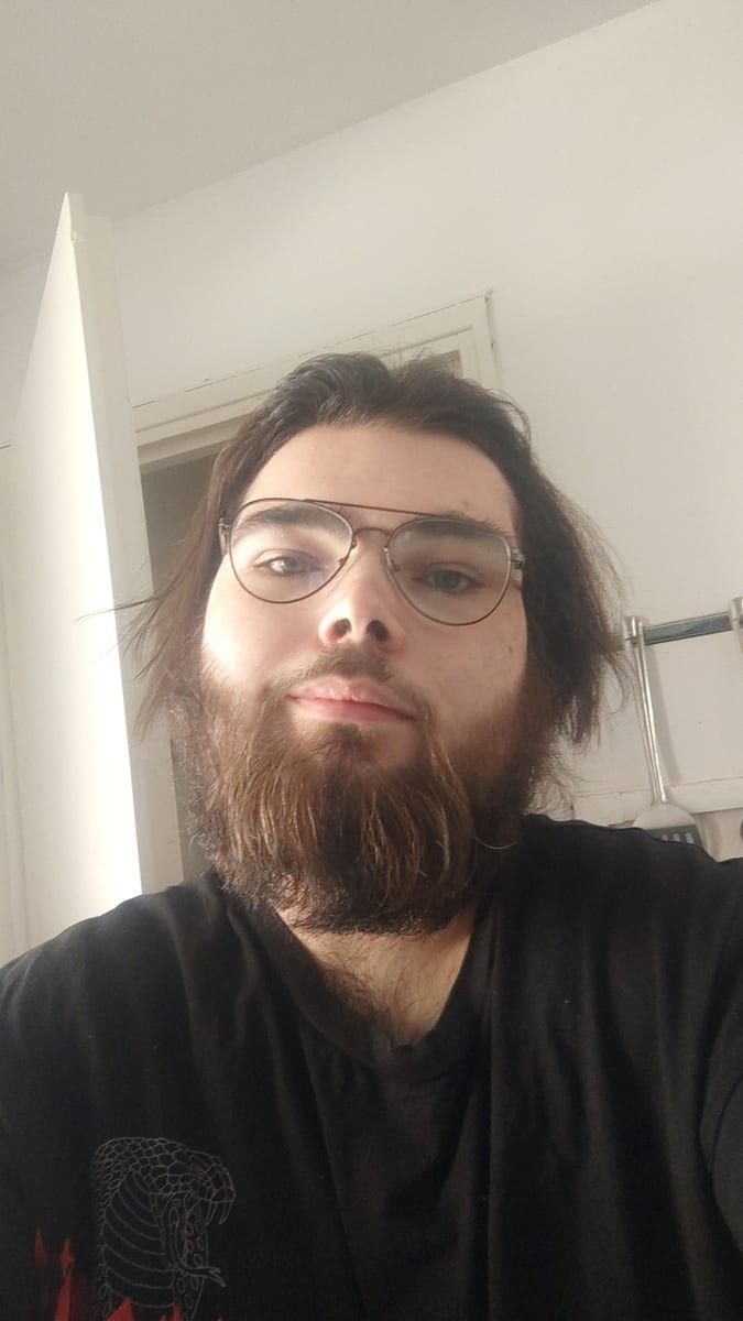 Profil de Achil, 31 ans, Bars gay à Haslen AI (Appenzell Rhodes-Intérieures)