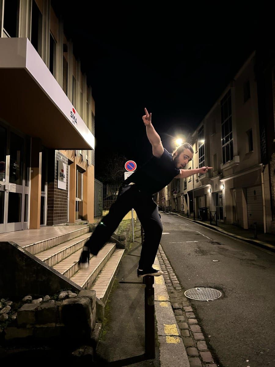 Profil de Abdelwahed, 25 ans, Bars gay à Wangs (Saint-Gall)