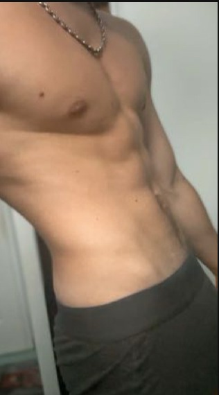 Mounim - Bars gay à Dongio Profil de Mounim, 42 ans, Bars gay à Dongio (Tessin)
