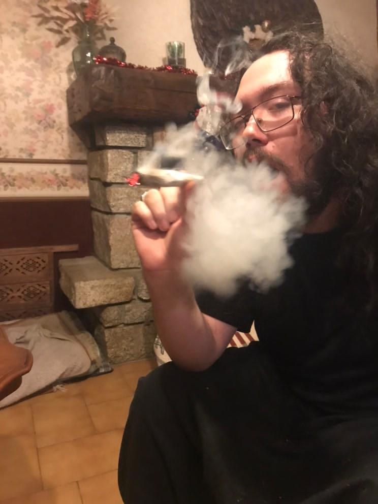 Profil de Billel, 23 ans, Bars gay à Gams (Saint-Gall)