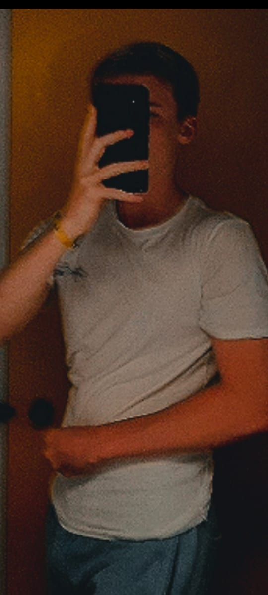 Abram - Bars gay à Spiringen Profil de Abram, 41 ans, Bars gay à Spiringen (Uri)