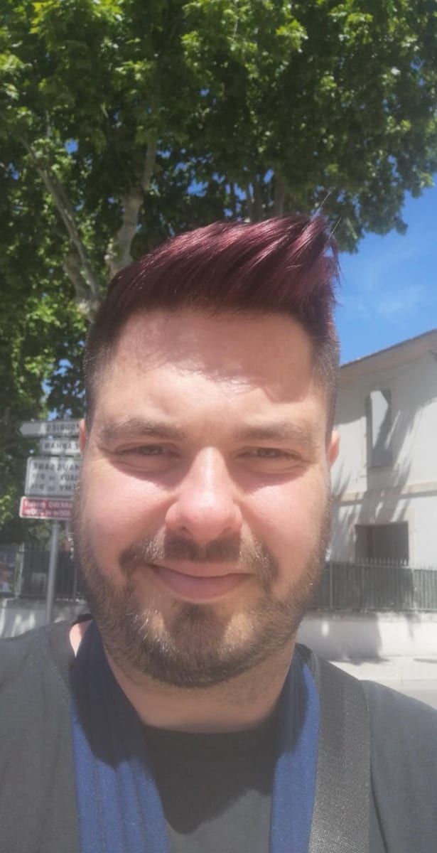 Keyvan - Bars gay à Oberegg Profil de Keyvan, 44 ans, Bars gay à Oberegg (Appenzell Rhodes-Extérieures)