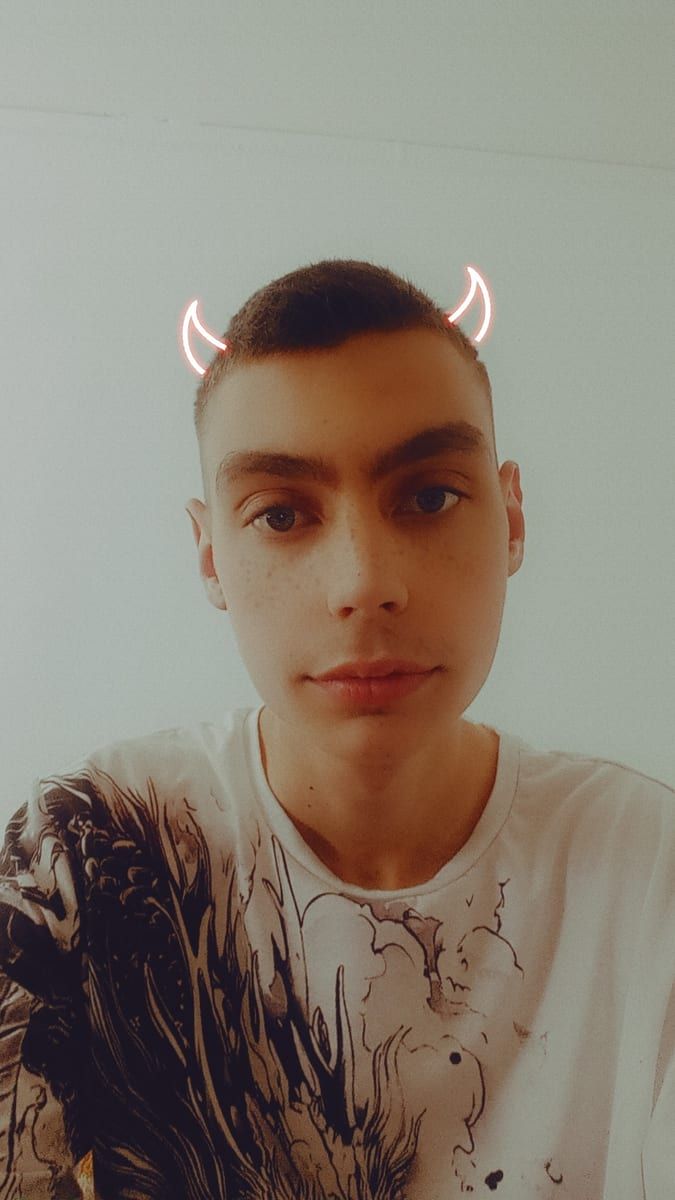 Profil de Lounes, 25 ans, Bars gay à Zeneggen (Valais)