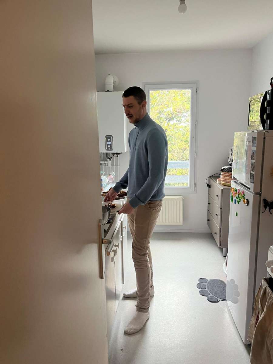 Profil de Lyvio, 22 ans, Bars gay à Valeyres-sous-Ursins (Vaud)