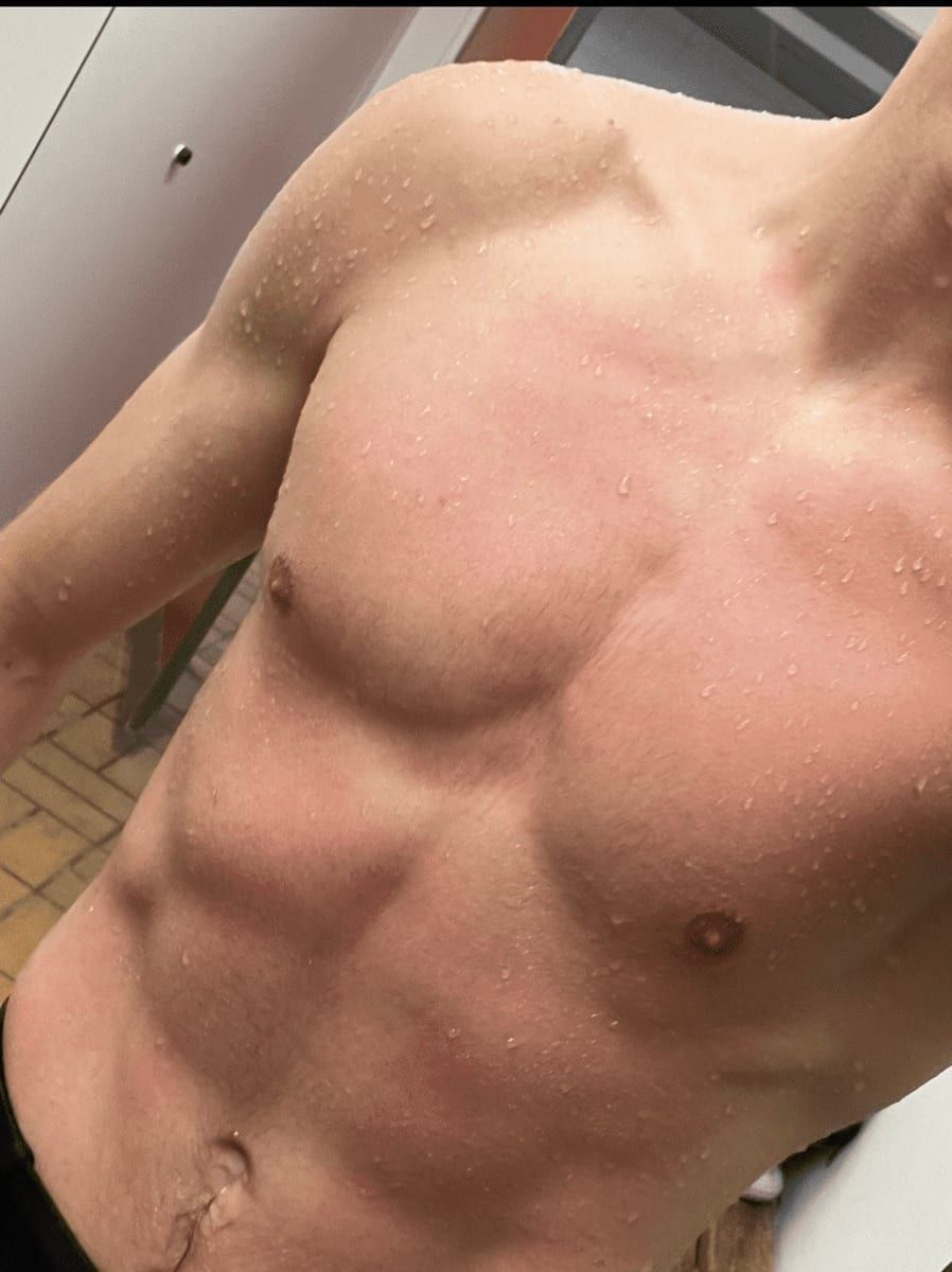 Profil de Hashim, 25 ans, Bars gay à Luven (Grisons)