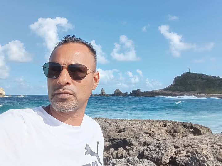 Profil de Elidjah, 34 ans, Bars gay à Büriswilen (Appenzell Rhodes-Intérieures)