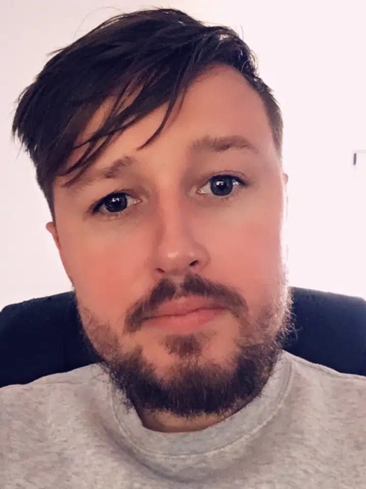 Imad - Bars gay à Walzenhausen Profil de Imad, 36 ans, Bars gay à Walzenhausen (Appenzell Rhodes-Extérieures)