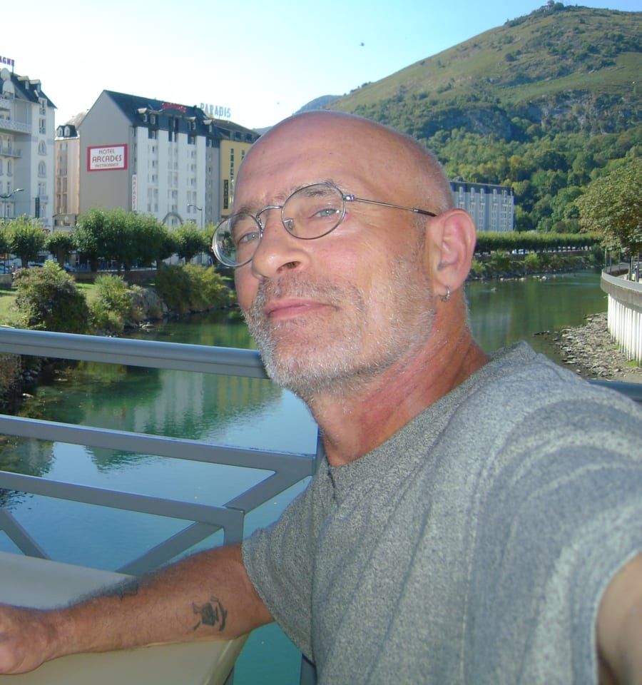 Profil de Edy, 26 ans, Bars gay à Jakobsbad (Appenzell Rhodes-Intérieures)