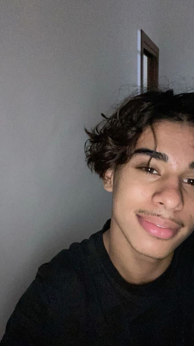 Profil de Elhadj, 29 ans, Bars gay à Zweidlen (Zurich)