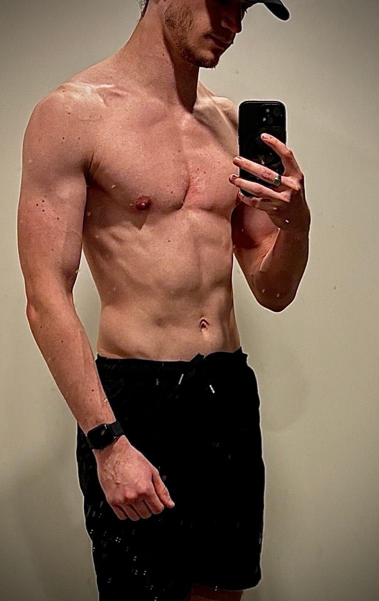 Cornelis - Bars gay à Valendas Profil de Cornelis, 23 ans, Bars gay à Valendas (Grisons)