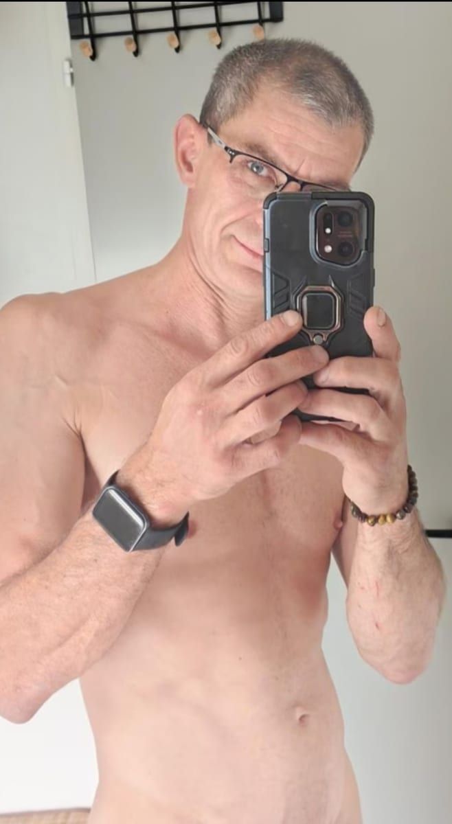 Profil de Kenley, 42 ans, Bars gay à Braggio (Grisons)