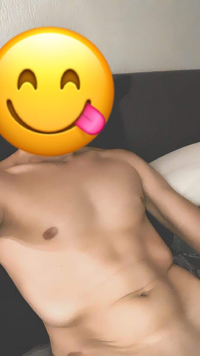 Mendel - Bars gay à Zizers Profil de Mendel, 24 ans, Bars gay à Zizers (Grisons)
